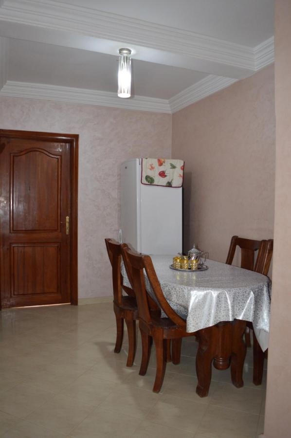 Appartement Ideal Riad Al Salam A 8 Minutes De La Plage Du Centre Ville,Wifi Et Parking Gratuits Agadir Bagian luar foto