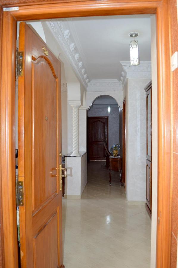 Appartement Ideal Riad Al Salam A 8 Minutes De La Plage Du Centre Ville,Wifi Et Parking Gratuits Agadir Bagian luar foto