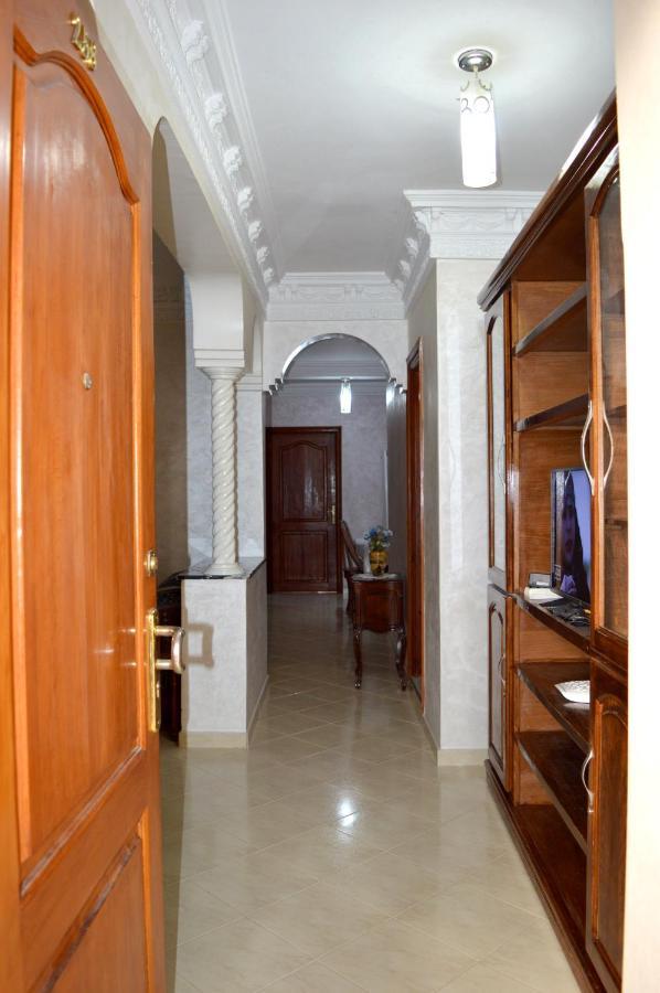 Appartement Ideal Riad Al Salam A 8 Minutes De La Plage Du Centre Ville,Wifi Et Parking Gratuits Agadir Bagian luar foto