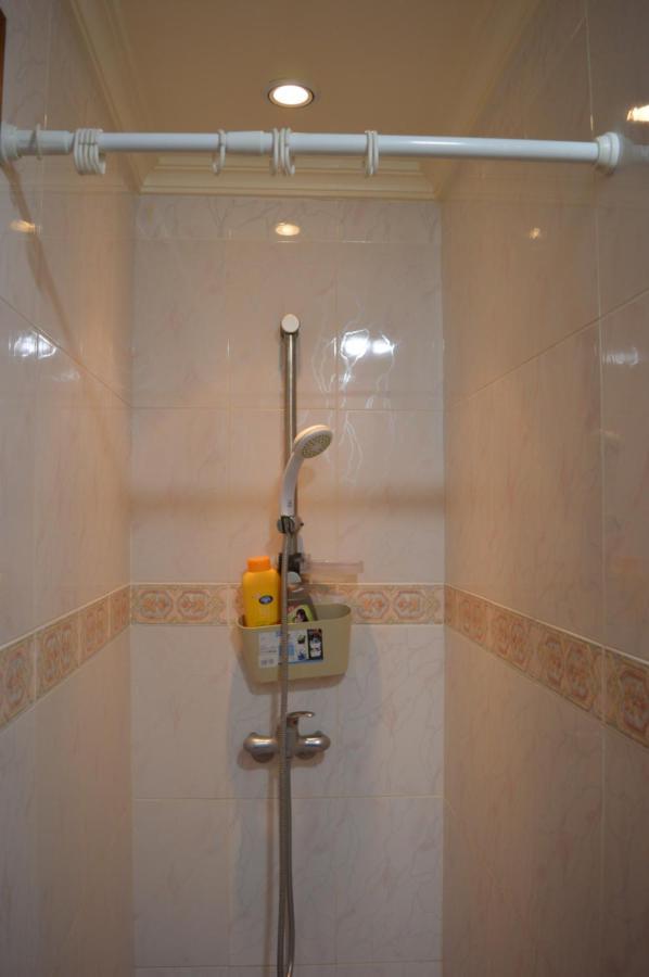 Appartement Ideal Riad Al Salam A 8 Minutes De La Plage Du Centre Ville,Wifi Et Parking Gratuits Agadir Bagian luar foto